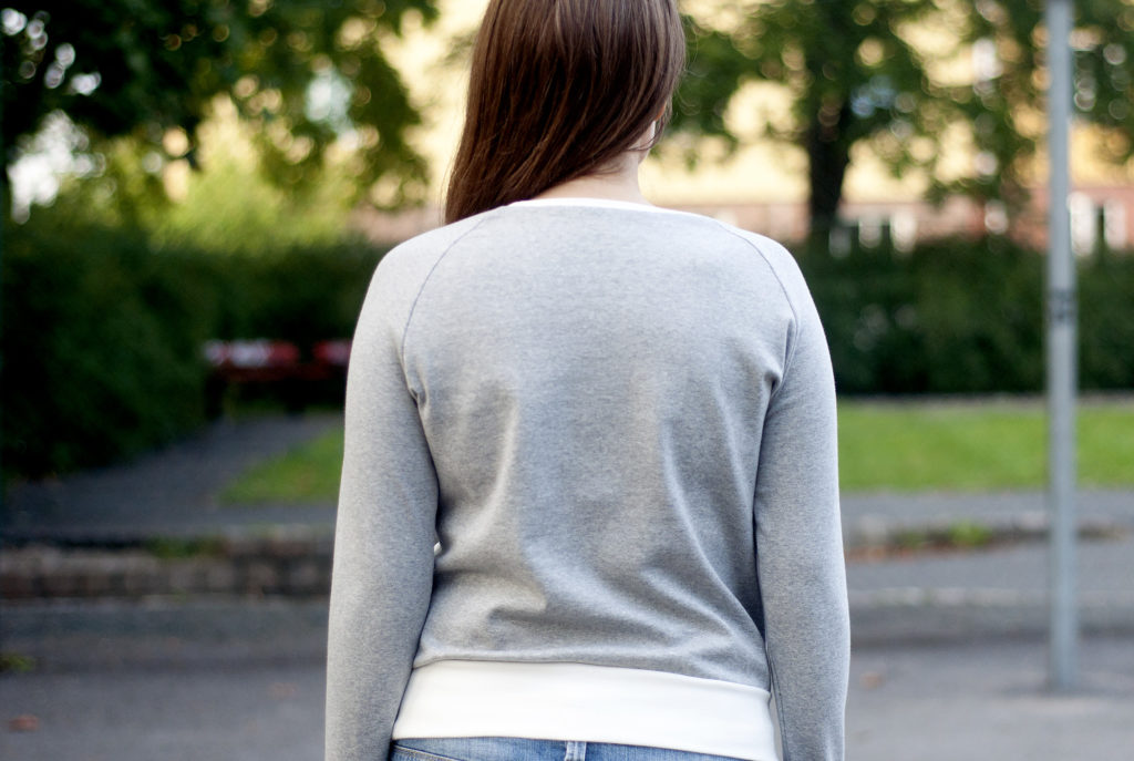 DIY varsity sweater DIY varsity sweater