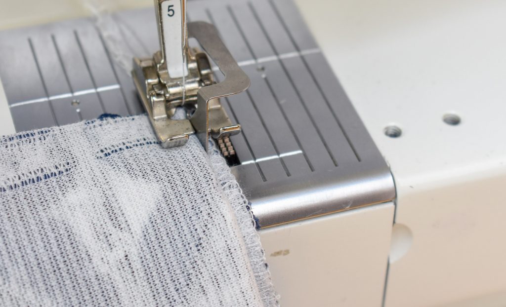 A simple way to add pockets to cardigan. Can be done using a sewing machine